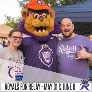 Image post by @readingroyals on Instagram