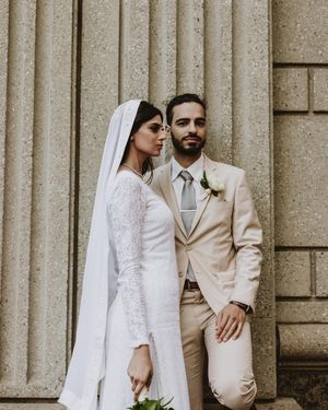 Image post by @thismodernlovephoto on Instagram