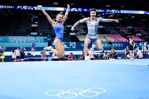 Image post by @usagym on Instagram