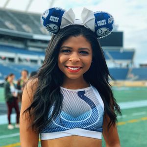 Image post by @coltscheer on Instagram