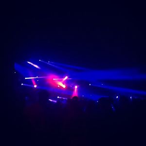 Image post by @thewarfield on Instagram