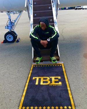 Image post by @floydmayweather on Instagram