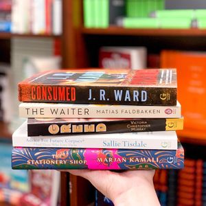 Image post by @gallerybooks on Instagram