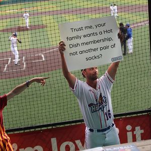 Image post by @hottotsbaseball on Instagram