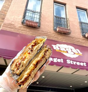 Image post by @bagelstreetdeli on Instagram