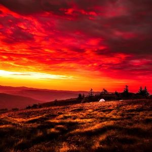 Image post by @JustinPotterPhotography on Facebook