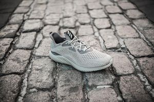 Image post by @adidasrunning on Twitter/X