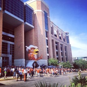 Image post by @longhornnetwork on Instagram
