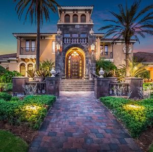 Image post by @christiesrealestate on Instagram