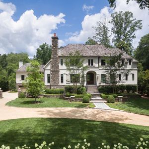 Image post by @christiesrealestate on Instagram