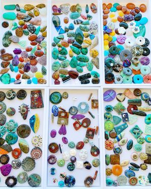 Image post by @beadcache on Instagram