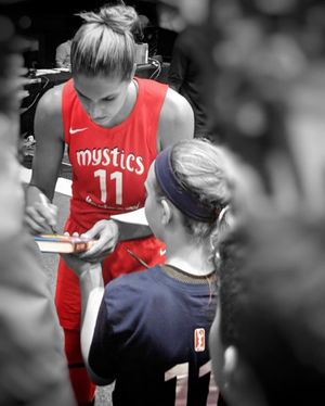 Image post by @de11edonne on Instagram