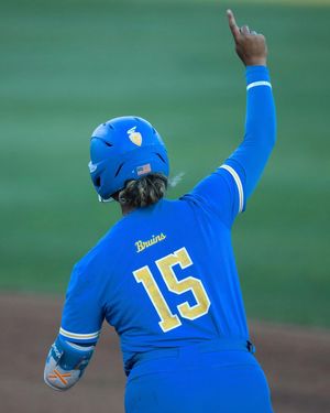 Image post by @uclasoftball on Instagram