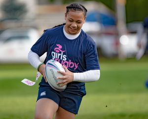 Image post by @girlsrugbysocal on Instagram
