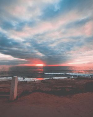 Image post by @ryxnlevy on Instagram