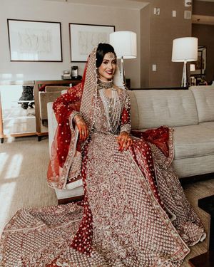 Image post by @thismodernlovephoto on Instagram