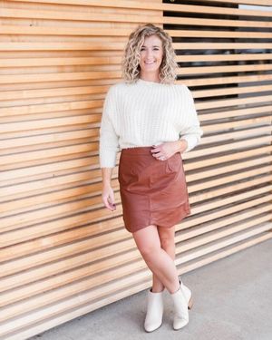 Image post by @shopoutoftown on Instagram