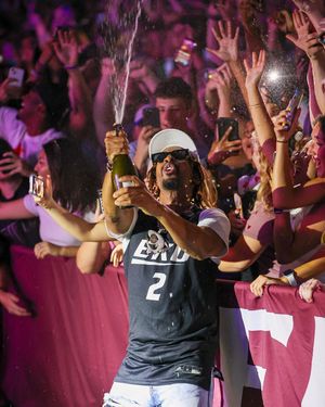 Image post by @ekuadmissions on Instagram