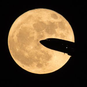 Image post by @nasaartemis on Instagram