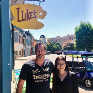 Image post by @gilmoregirlsonly on Instagram
