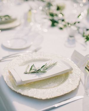 Image post by @eventsbyroam on Instagram