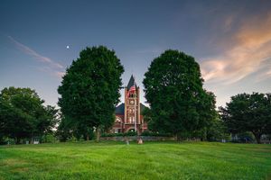 Image post by @uofnh on Instagram