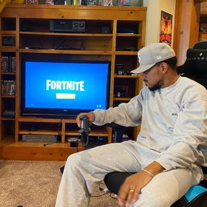 Image post by @chancetherapper on Instagram