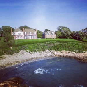 Image post by @christiesrealestate on Instagram