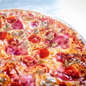 Image post by @parryspizza on Instagram