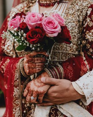 Image post by @thismodernlovephoto on Instagram