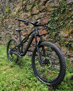 Image post by @esigrips on Instagram