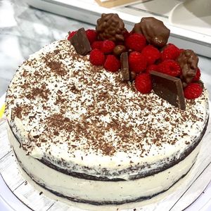 Image post by @skinnymechocolates on Instagram
