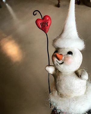 Image post by @westernavearts on Instagram
