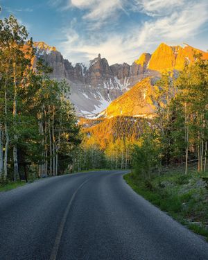 Image post by @nationalparkscollective on Instagram