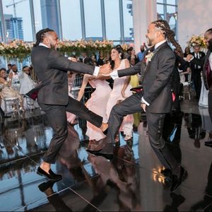 Image post by @lesliemarieevents on Instagram