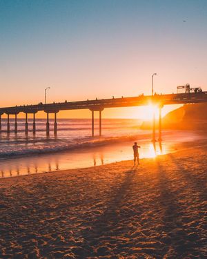 Image post by @ryxnlevy on Instagram