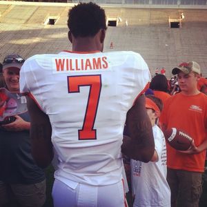 Image post by @darealmike_dub on Instagram