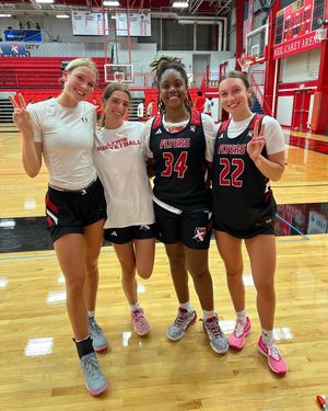 Image post by @lewiswbball on Instagram
