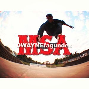 Image post by @mannysantiago on Instagram