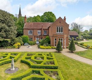 Image post by @christiesrealestate on Instagram