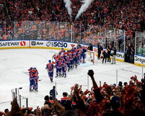 Image post by @oilers_central on Instagram