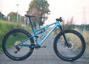 Image post by @esigrips on Instagram