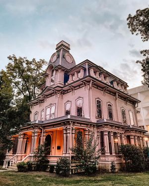 Image post by @theamandabittner on Instagram