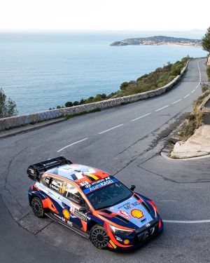 Image post by @shellmotorsport on Instagram