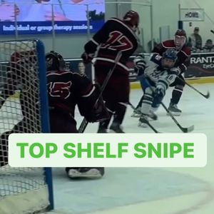 Image post by @collegehockeybuzz on Instagram