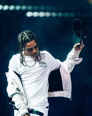 Image post by @rollingloud on TikTok