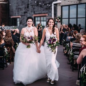 Image post by @theknot on Instagram