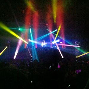 Image post by @thewarfield on Instagram