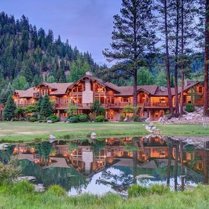 Image post by @christiesrealestate on Instagram