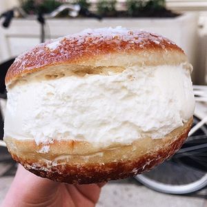 Image post by @lepainquotidienus on Instagram